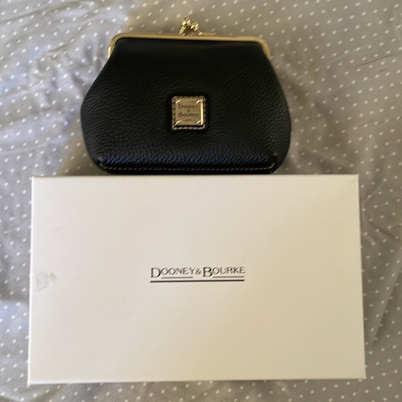 Dooney & Bourke Large Coin Purse Wallet NWT - Picture 8 of 8
